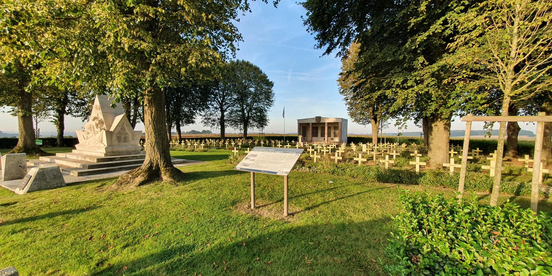 Nazdar Memorial en Tsjechoslowaakse begraafplaats