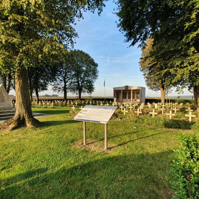 Nazdar Memorial en Tsjechoslowaakse begraafplaats