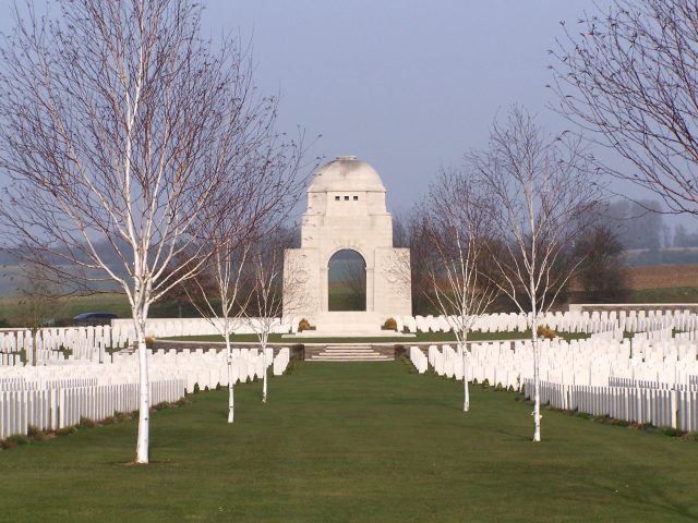 Cabaret Rouge1 1354 © Cwgc