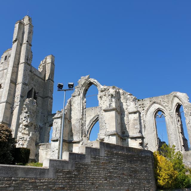 Ruïnes van de kerk van Ablain-Saint-Nazaire © Matthieu Béquart APAT